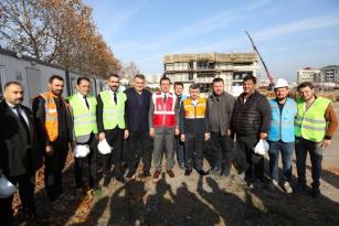 Sultanbeyli’de İmamoğlu’yla Minik Kız Arasında İlginç Diyalog!