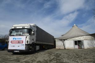 Öğrenciler harçlıklarıyla İdlib’e mahalle kuruyor