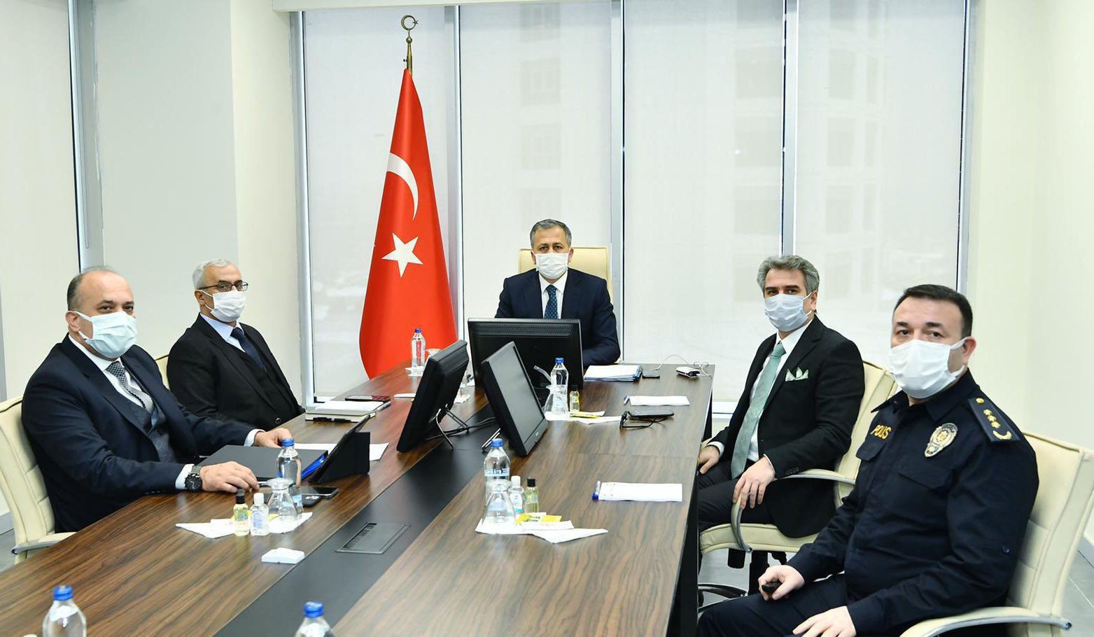 Vali Yerlikaya, Esenyurt’ta