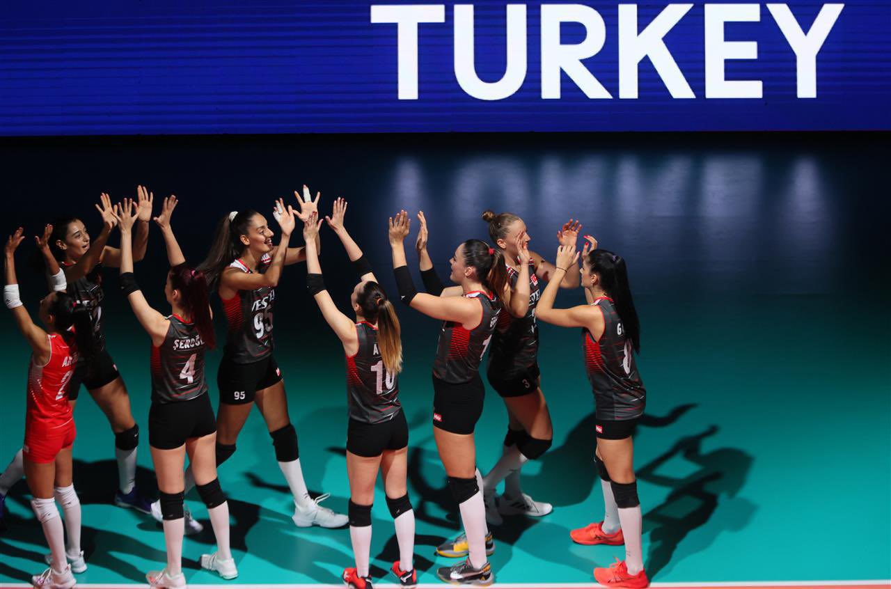 Avrupa Şampiyonası: Türkiye, Polonya’yı yenerek yarı finale yükseldi