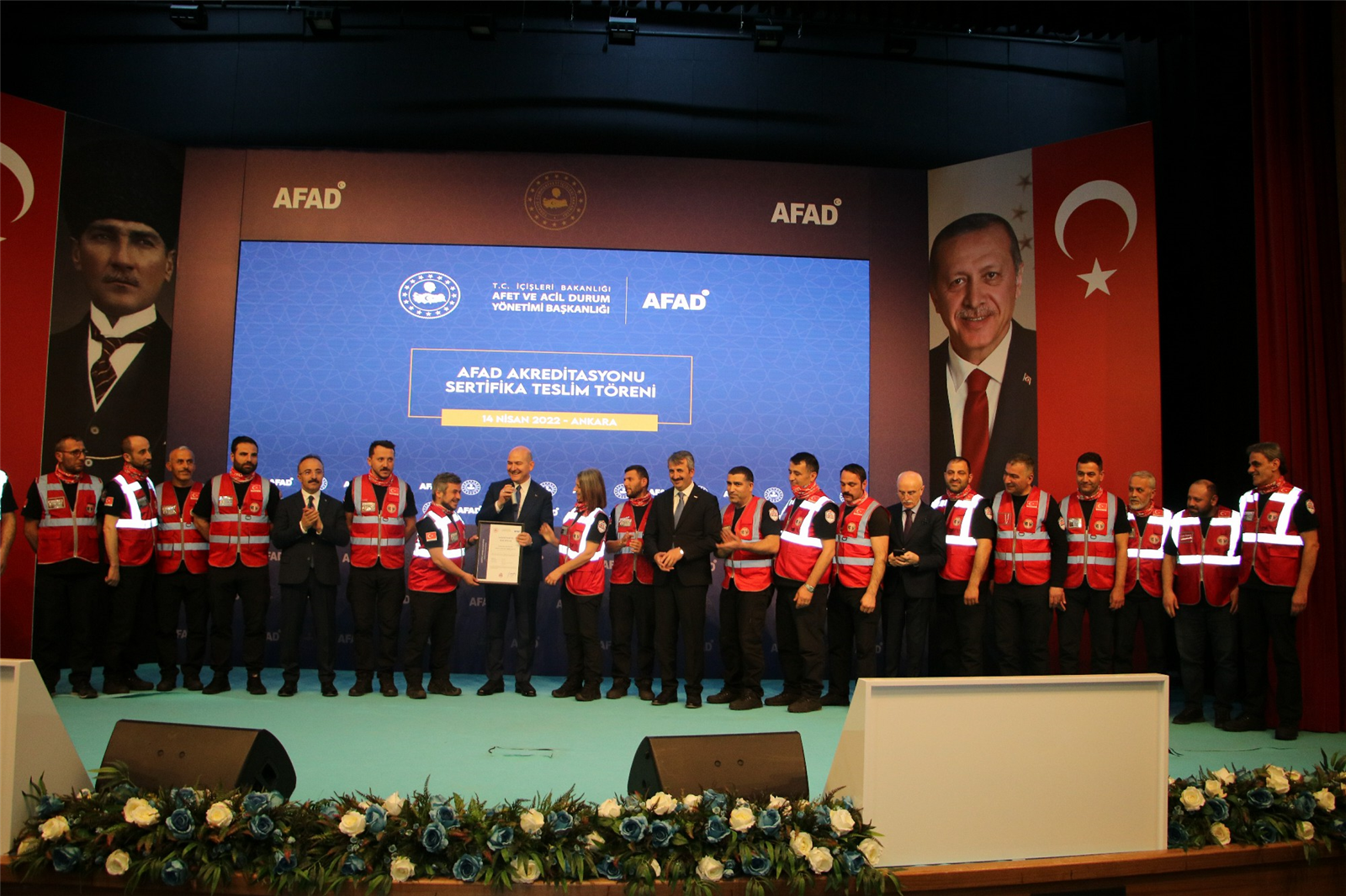 ÇEKUT, AKREDİTASYON BELGESİNİ İÇİŞLERİ BAKANINDAN ALDI
