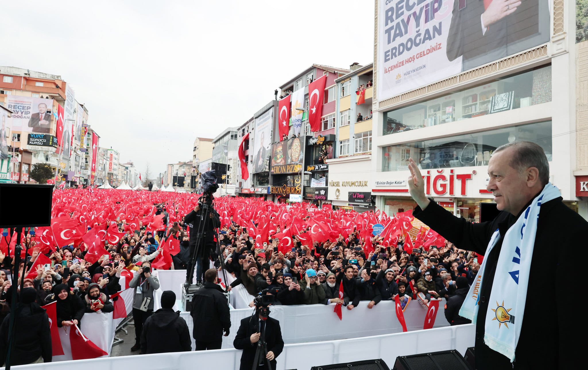 Erdoğan Sultanbeyli’den seslendi: Yeni bir meydan okumaya hazırlanıyoruz