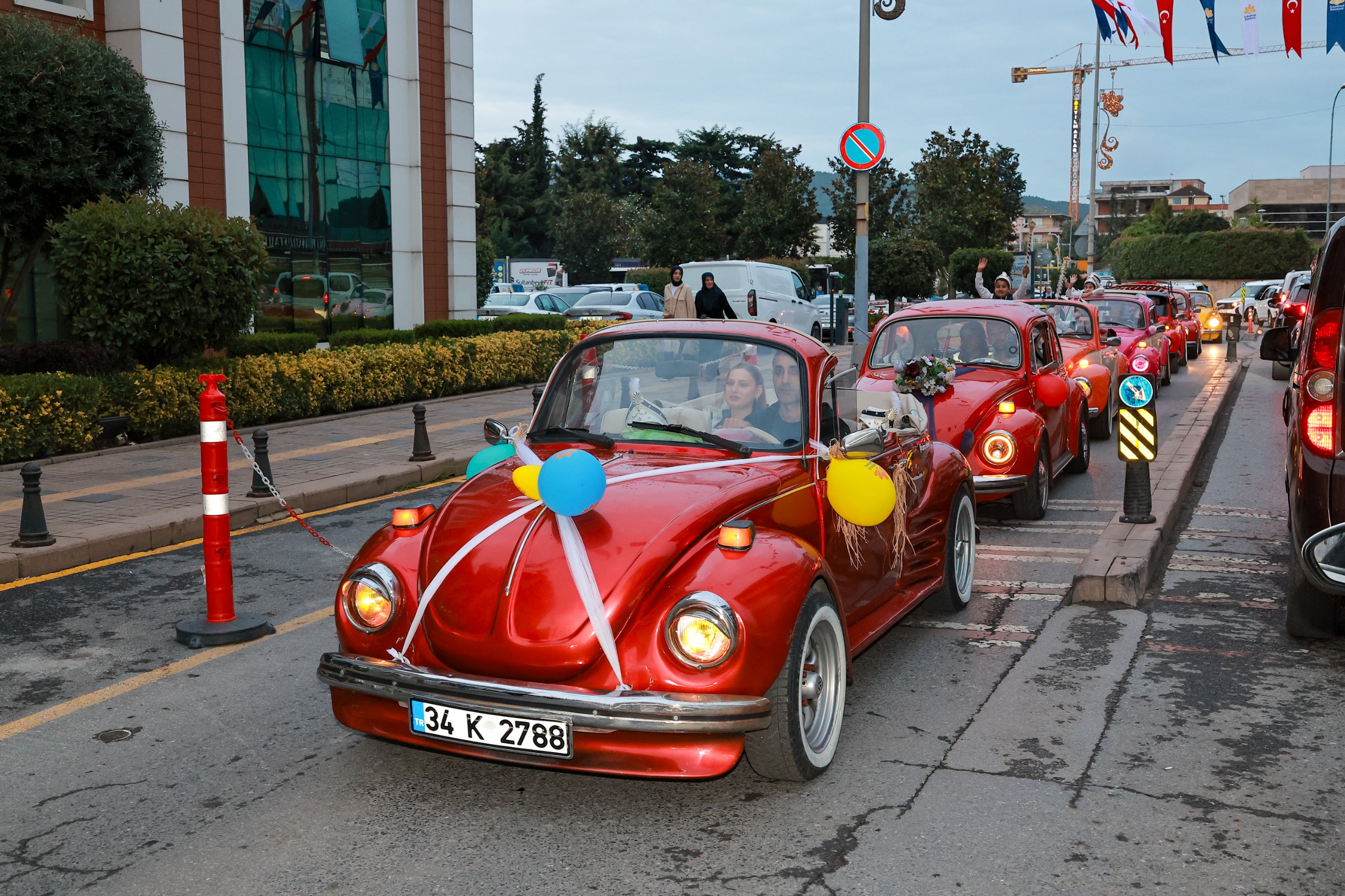SULTANBEYLİ’DE SÜNNET ŞÖLENİ COŞKUSU