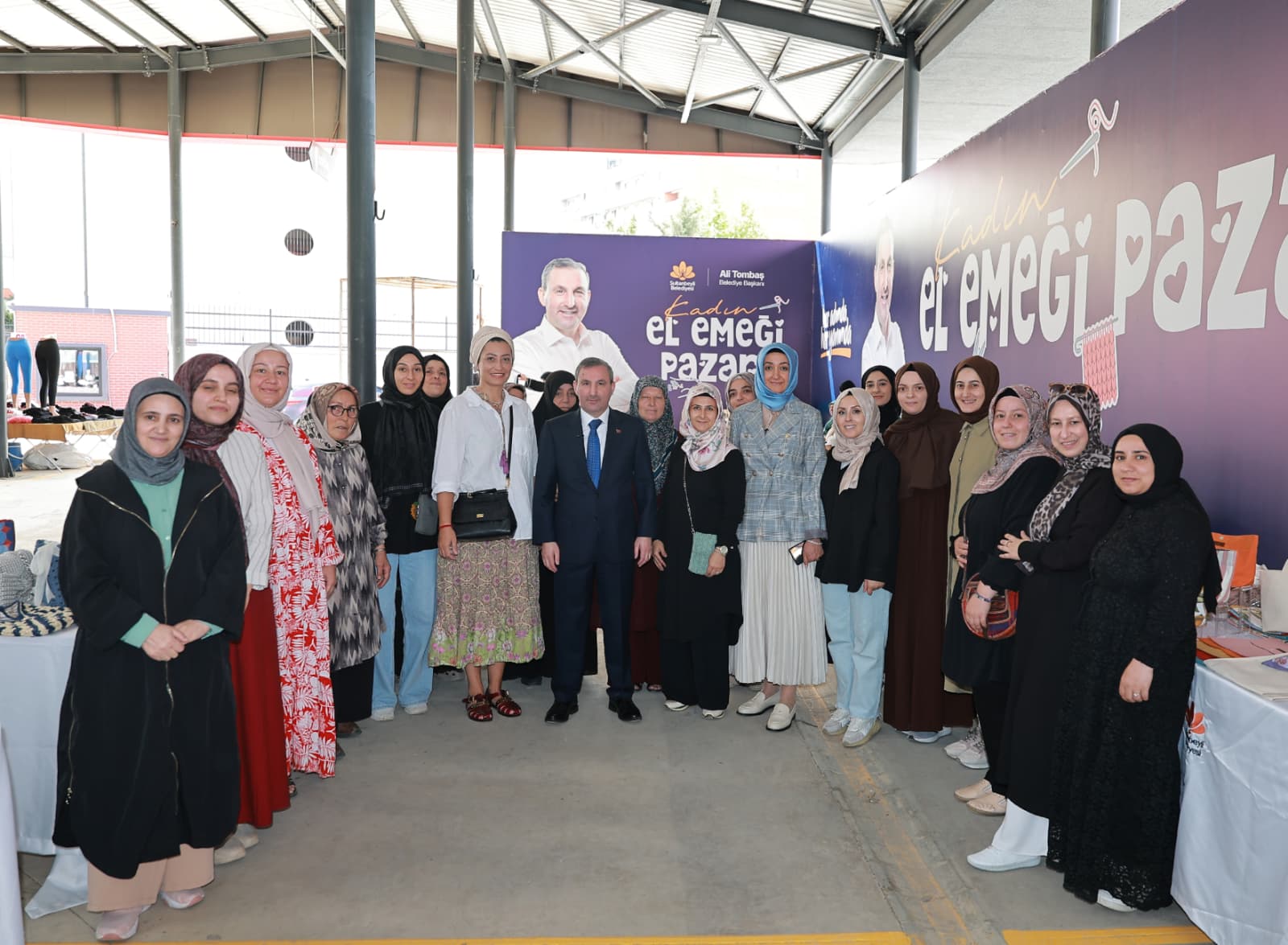 SULTANBEYLİ BELEDİYESİ KADIN EL EMEĞİ PAZARI AÇILDI