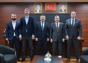 BAŞKAN ALİ TOMBAŞ’TAN SULTANBEYLİ’YE BÜYÜK MÜJDE: 8 MAHALLEYE YENİ AİLE SAĞLIĞI MERKEZİ YAPILIYOR