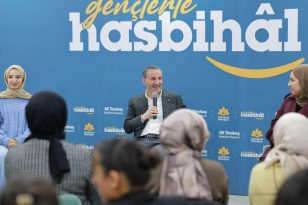 BELEDİYE BAŞKANI ALİ TOMBAŞ GENÇLERLE BULUŞTU