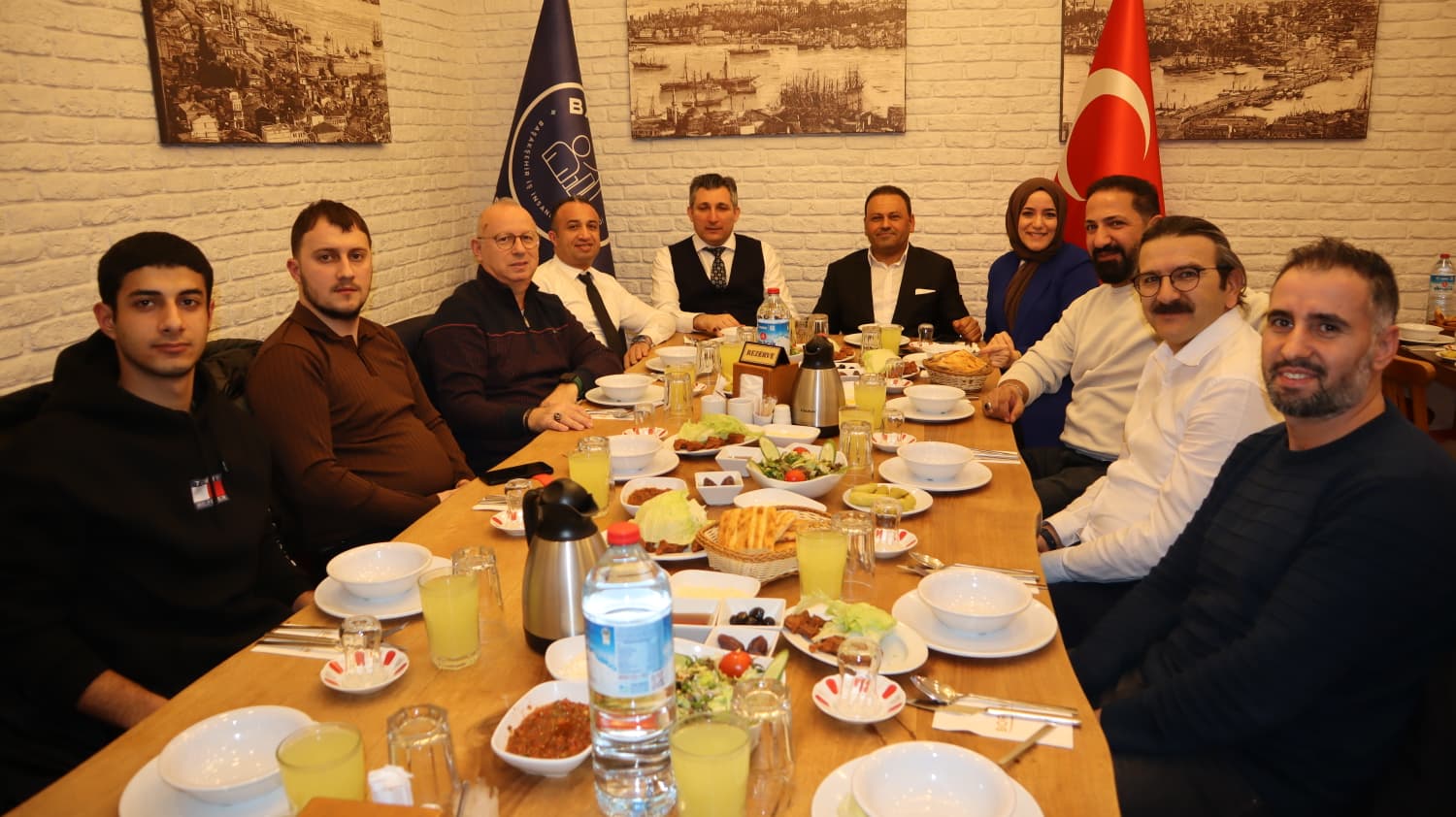 BAŞİDER yönetimi iftarda buluştu