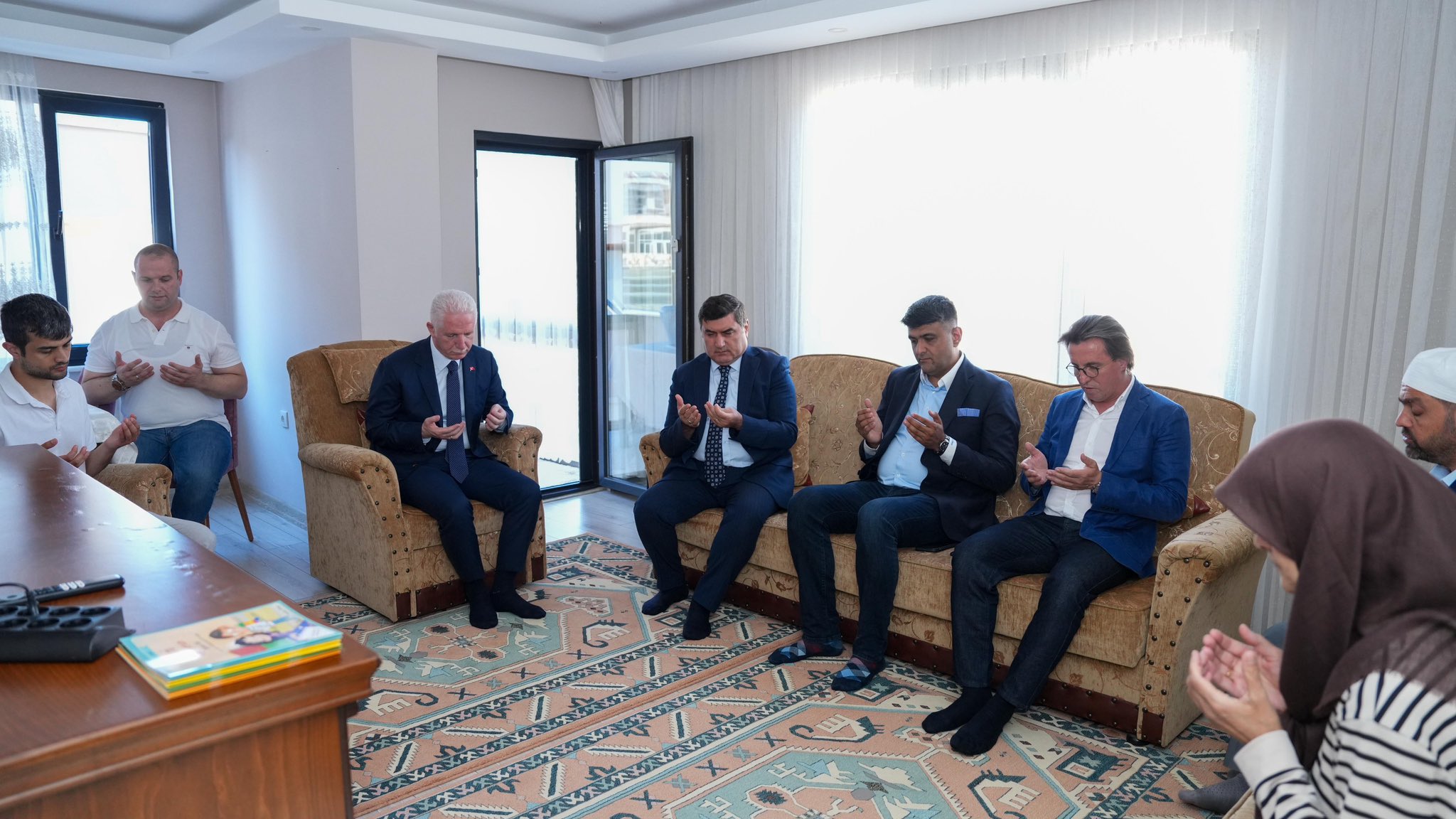 Vali Davut Gül’den Sultanbeyli’de Taziye Ziyareti